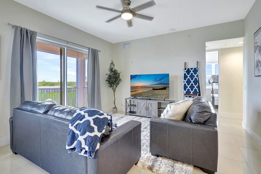 Building Photo - 11701 Pasetto Ln