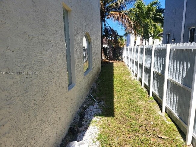 Building Photo - 15843 SW 139th St