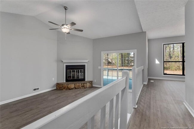 Building Photo - 7005 Pantego Dr