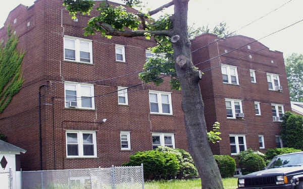 Primary Photo - Villa Nova