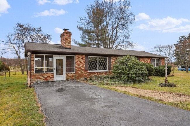 1926 Poor House Rd - 1926 Poor House Rd Martinsburg WV 25403 ...