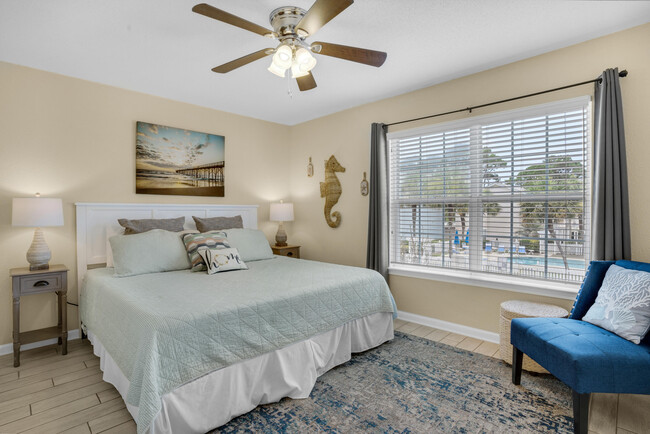 Building Photo - 340 Scenic Gulf Dr