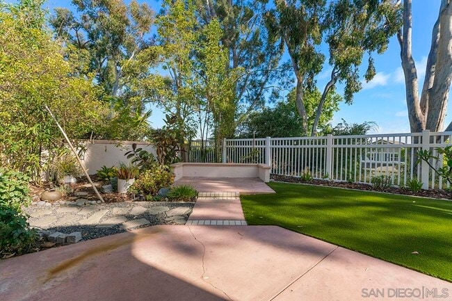 Building Photo - 4485 Sunset Bluffs Way