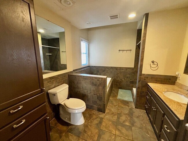 Building Photo - Italian Estates Property Management