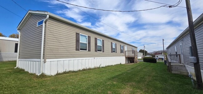 Building Photo - 69 Benedict Dr