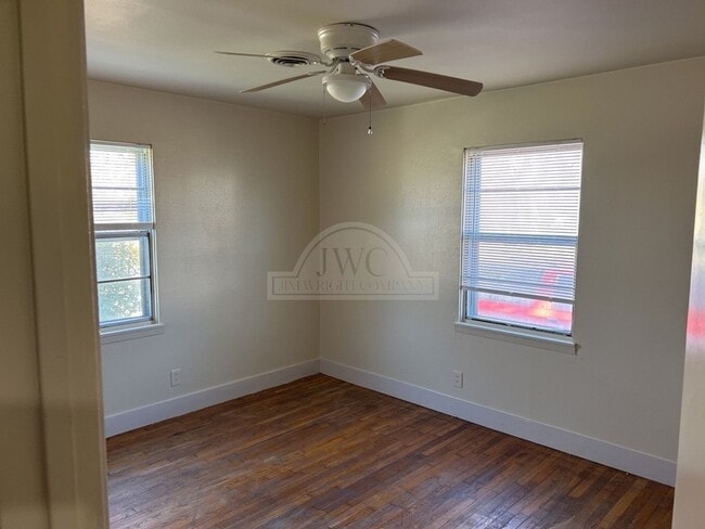 Building Photo - 1504 Redondo Dr