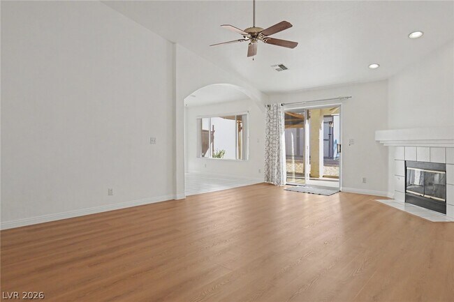 Building Photo - 6671 E Walnut Canyon Dr