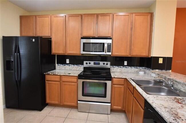 Building Photo - 10832 Savannah Wood Ct