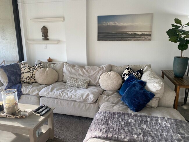 Building Photo - 22 Royal Palm Way