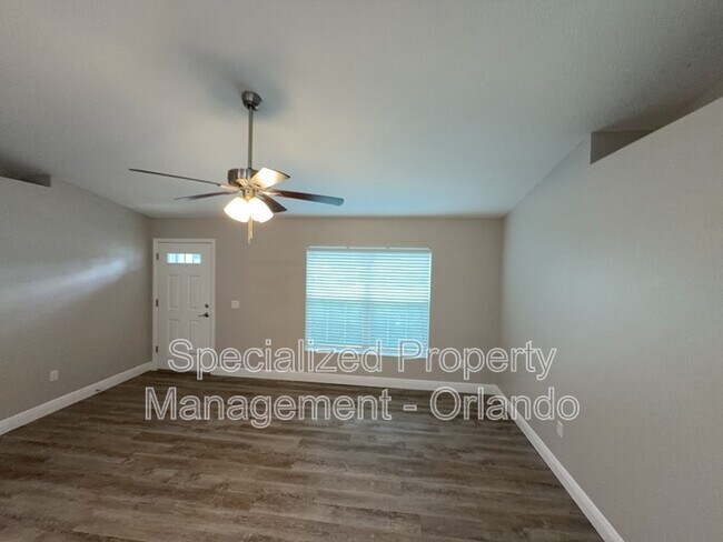 Building Photo - 2854 W Edison Pl
