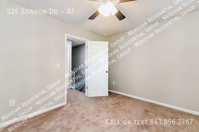 Building Photo - 525 Stinson Dr
