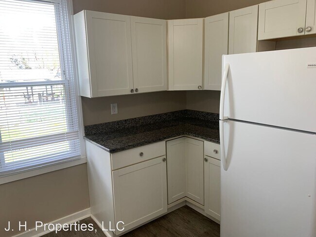 Building Photo - 1 br, 1 bath House - 2508 Rees Street