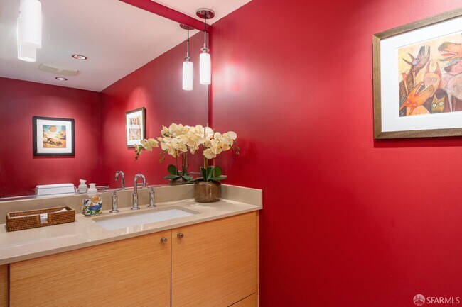 Building Photo - 330 Mission Bay Boulevard North