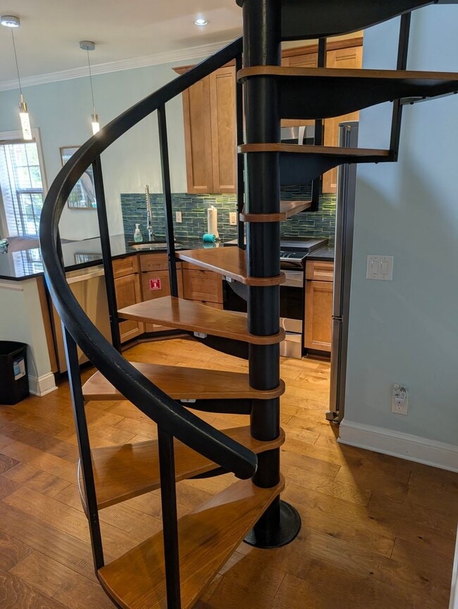 Building Photo - Elegant Old Town Condo - Your Key West Oasis