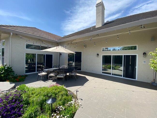 Building Photo - Stunning American River Canyon Custom Home