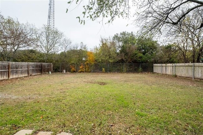 Building Photo - 2116 E Gann Hill Dr