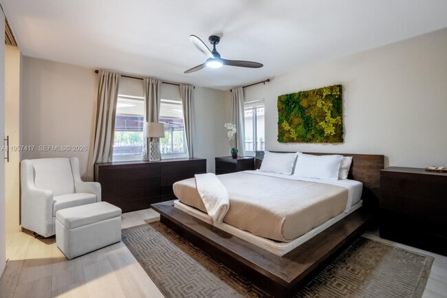 Building Photo - 7910 Hawthorne Ave