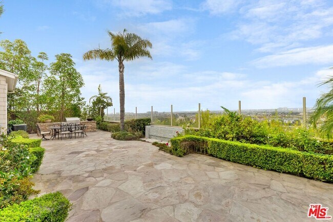 Building Photo - 7391 W Coastal View Dr