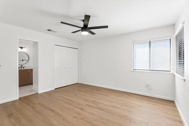 Building Photo - 7800 Turquoise Trail