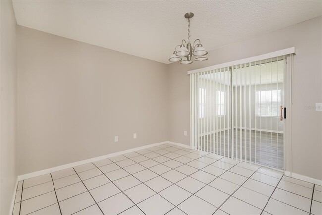 Building Photo - 619 Regency Way
