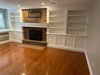 Building Photo - 205 Grovenor Dr