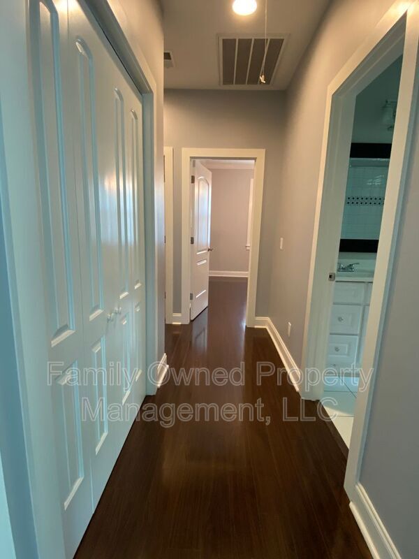 Building Photo - 202 Ibis Dr