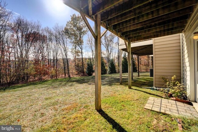 Building Photo - 536 Van Dyke Cir