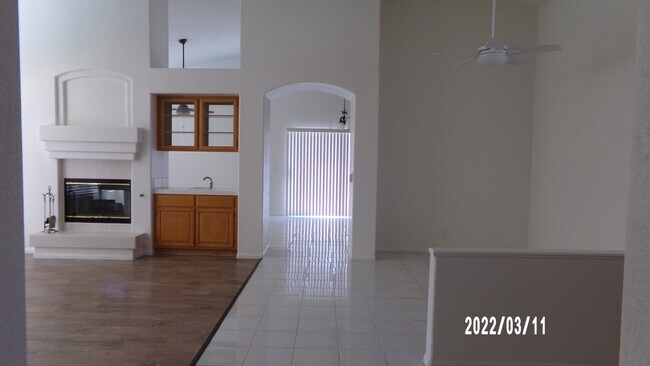 Building Photo - 252 Paseo Del Lago Cir