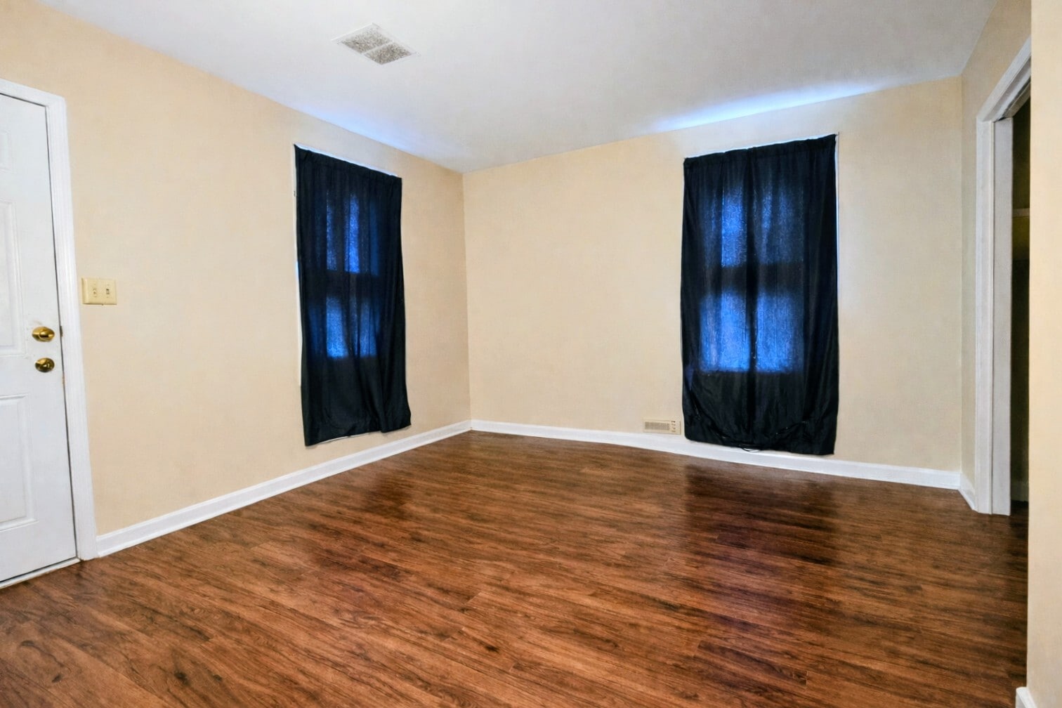 Building Photo - 1295 Creek Rd