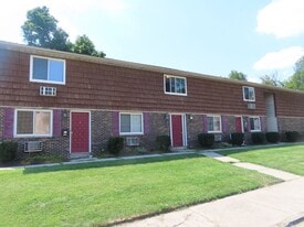 Building Photo - Rockhill Manor