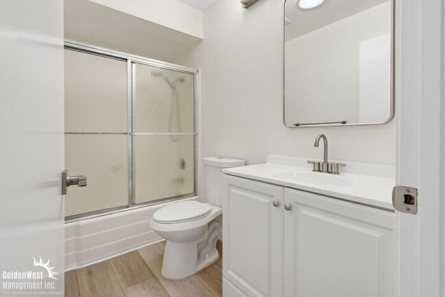 Building Photo - Charming 2Bdm 2Ba Condo with Scenic Views in Lake San Marcos!