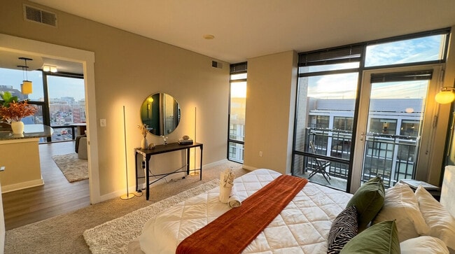 Building Photo - 1901 9th St NW