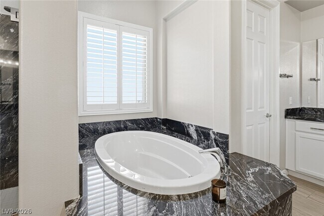 Building Photo - 3922 Jacob Lake Cir