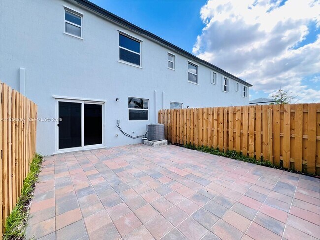 Building Photo - 17956 SW 358th St