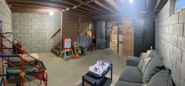 Building Photo - 2711 Albany Ct