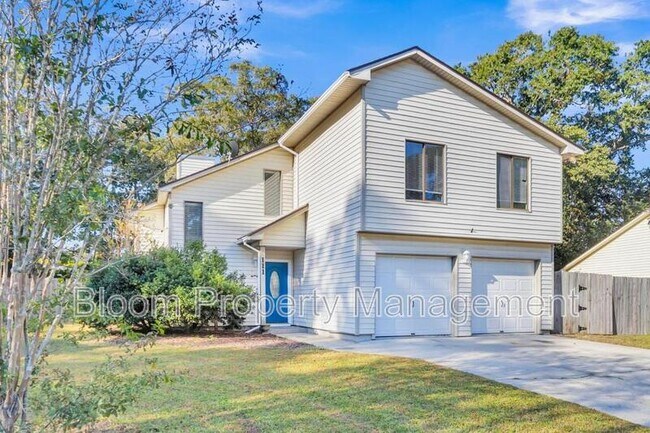 Building Photo - 111 Cottonwood Dr