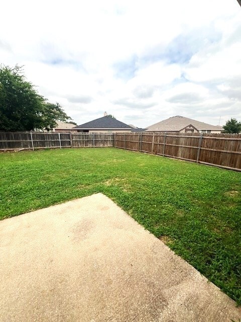 Building Photo - Coming soon..... 3/2/2 in Crowley