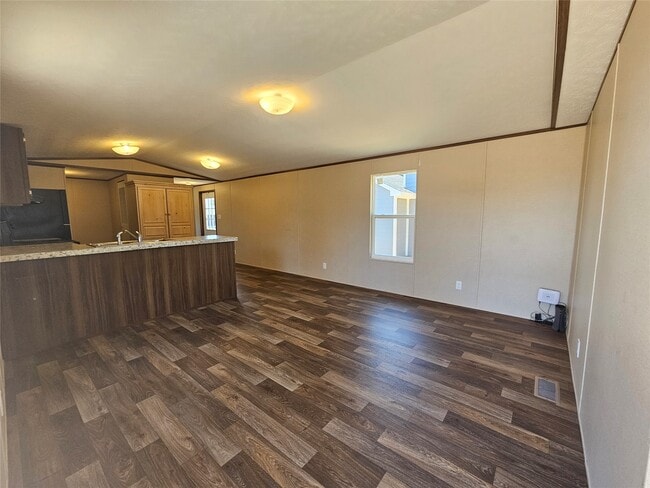 Building Photo - 16299 Crockett Martin Ests Dr