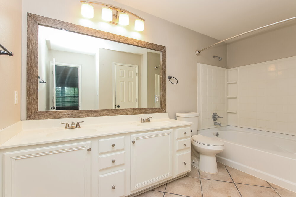 Building Photo - 19716 San Chisolm Dr