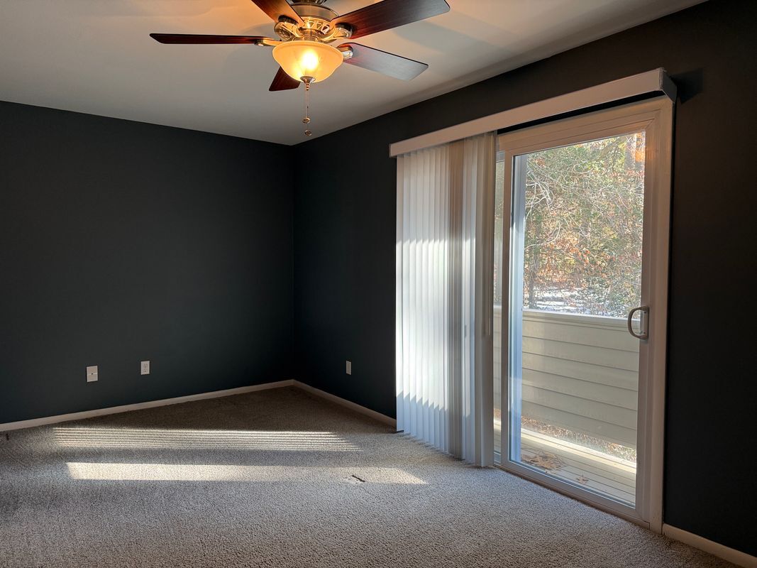 Building Photo - 82 Summer E