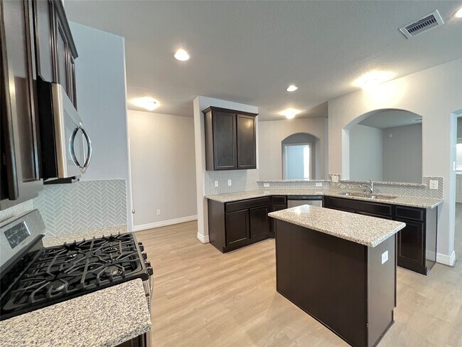Building Photo - 3214 Aster Mdw Wy