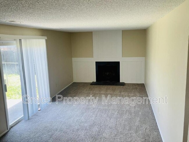 Building Photo - 4669 E 115th Ct