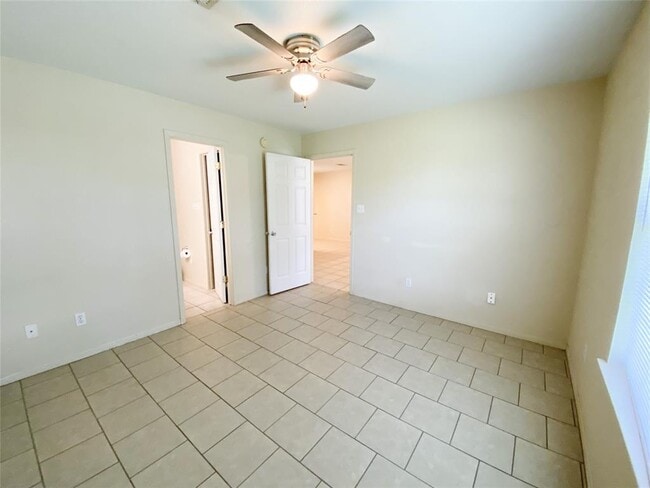 Building Photo - 8701 US-77