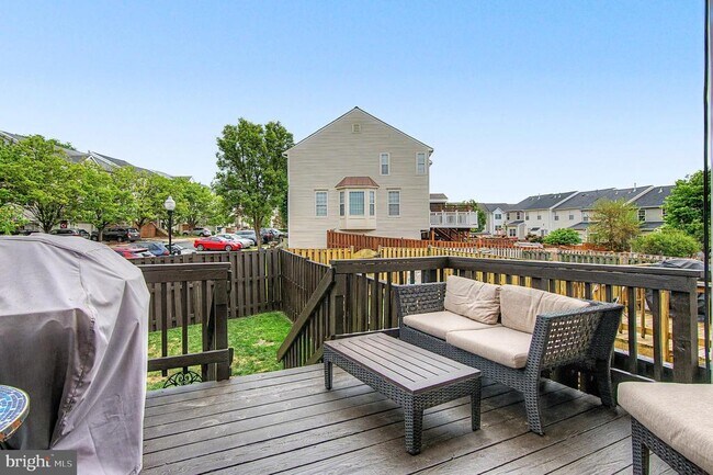 Building Photo - 510 Lilac Terrace NE