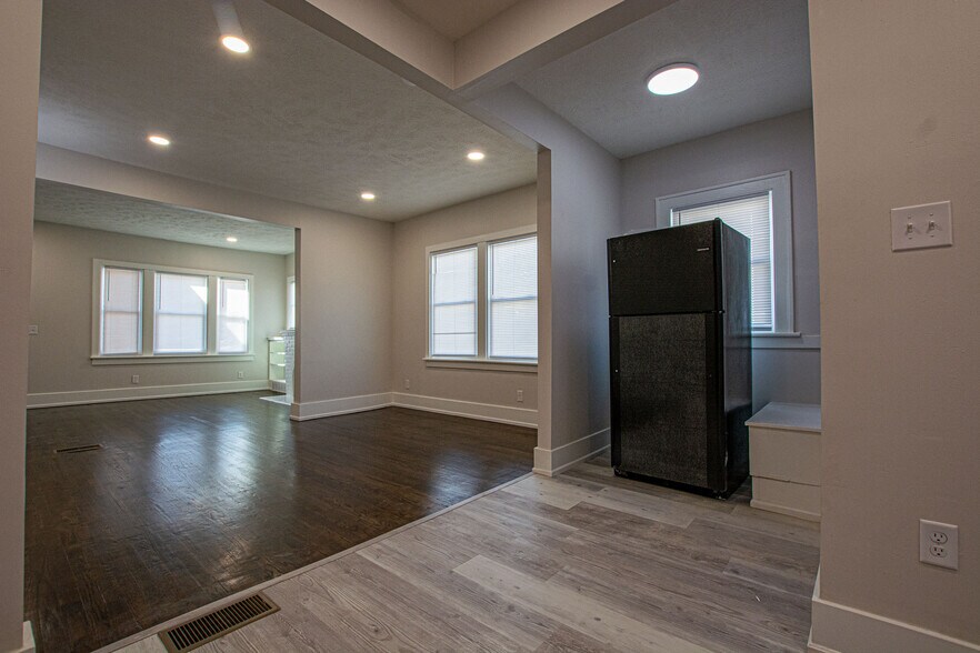 Building Photo - 3812 Dodge St