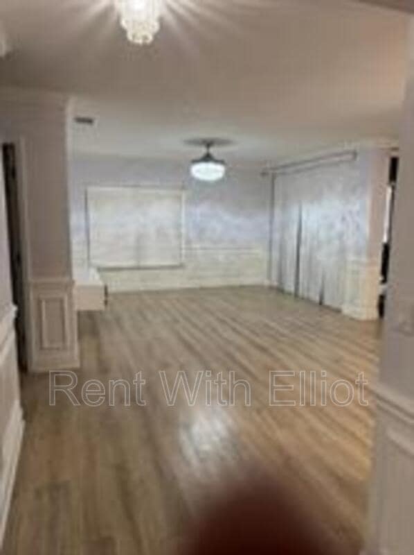 Primary Photo - 655 SW 111th Way