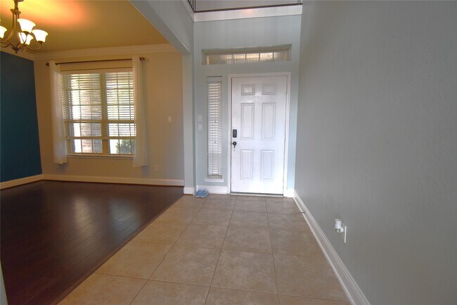 Building Photo - 419 Blossom Terrace Ln