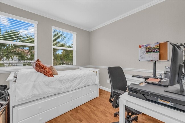 Building Photo - 4015 SW 156th Ave
