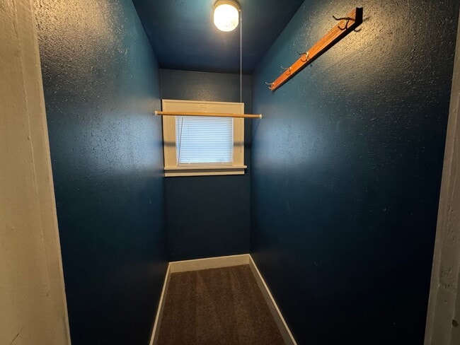 Building Photo - Charming House in Bellingham - 4 Bedroom 1...