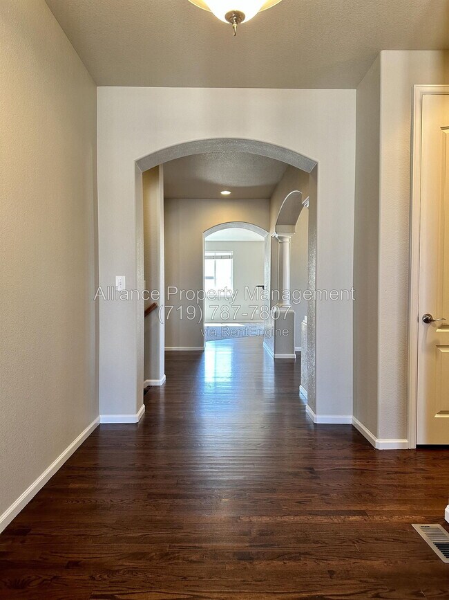 Building Photo - 2075 Bobcat Valley Ct